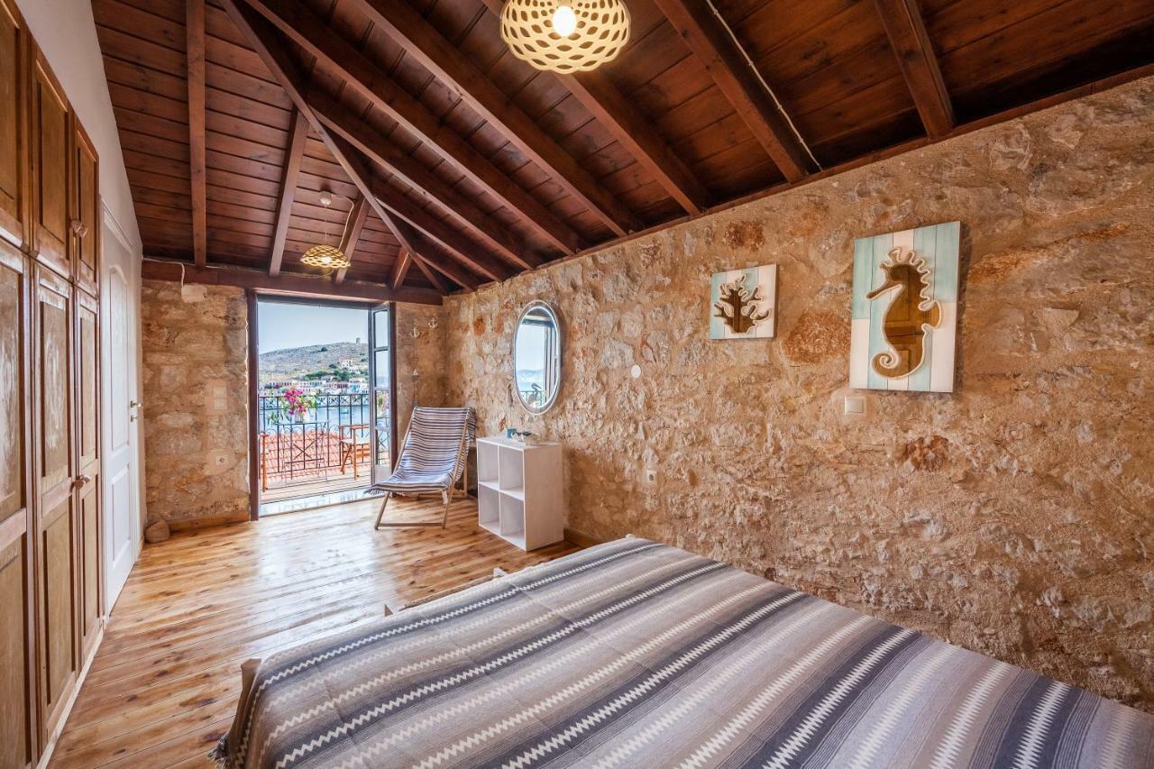 Rosalia Apartments Chalki Town ภายนอก รูปภาพ